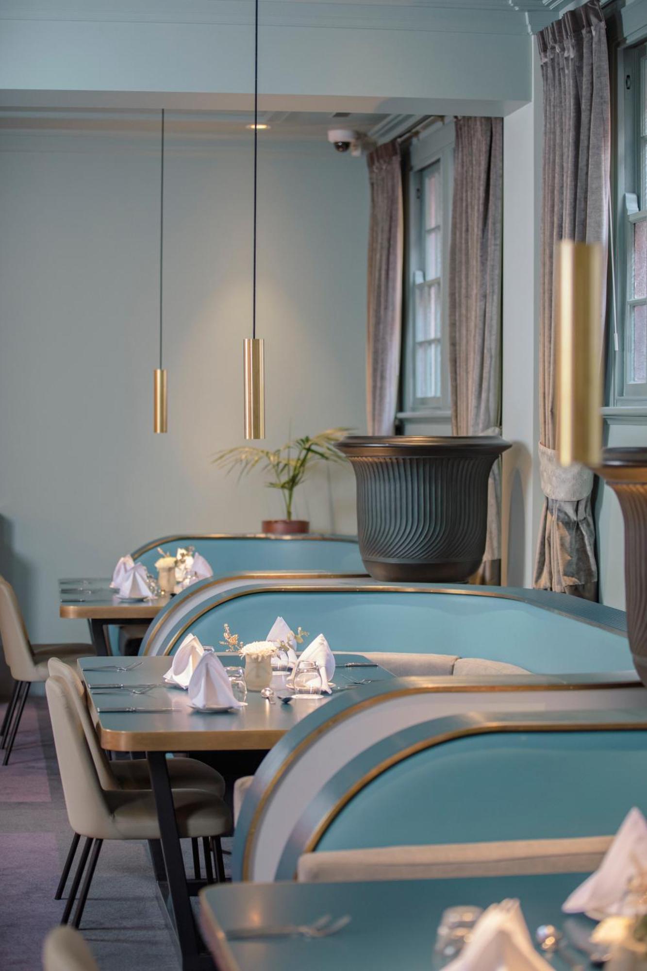 Tattersalls Hotel อาร์มีเดล ภายนอก รูปภาพ